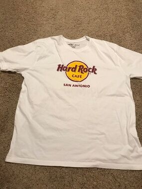 Hard Rock Cafe shirt